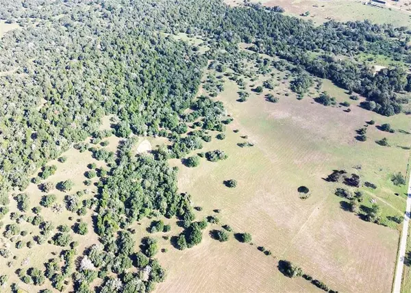 TBD Dickinson RD, Yoakum, TX 77995