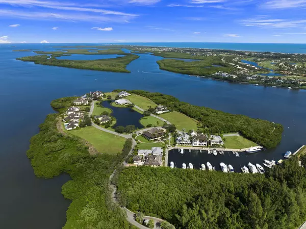 9210 E Marsh Island DR, Vero Beach, FL 32963