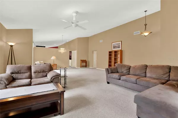 1563 GOLFSIDE VILLAGE BLVD, Apopka, FL 32712