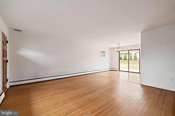 634 CROSSFIELD RD, King Of Prussia, PA 19406