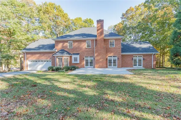 200 Amber LN, Lexington, NC 27292