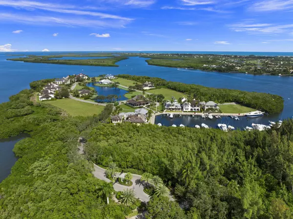 9210 E Marsh Island DR, Vero Beach, FL 32963