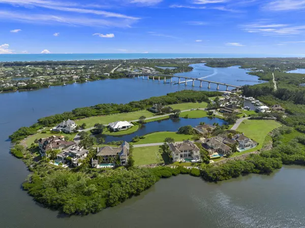 9210 E Marsh Island DR, Vero Beach, FL 32963