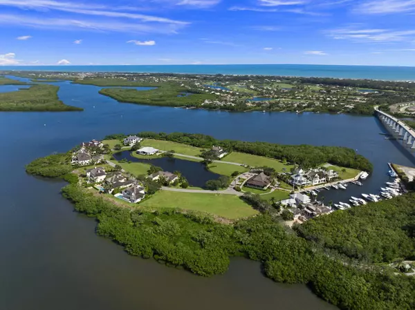 9210 E Marsh Island DR, Vero Beach, FL 32963