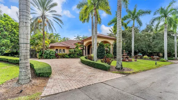 7920 SW 63rd Ter, Miami, FL 33143