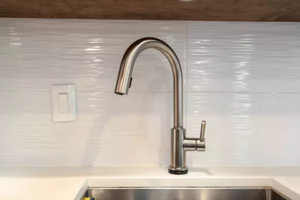 8135 WILLOW Drive #C, Palos Hills, IL 60465