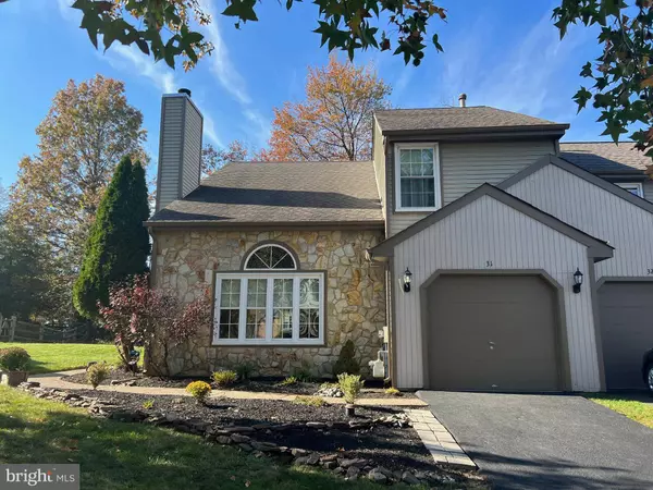 31 LAUREL CIR, Newtown, PA 18940