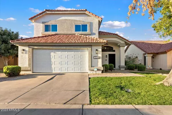 1238 W SEASCAPE Drive, Gilbert, AZ 85233