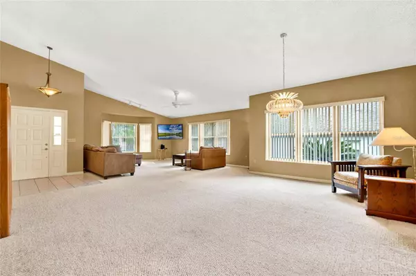 1563 GOLFSIDE VILLAGE BLVD, Apopka, FL 32712