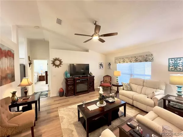 8430 N Brook WAY, Citrus Springs, FL 34433