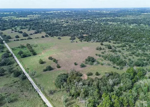 TBD Dickinson RD, Yoakum, TX 77995