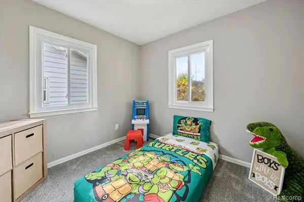 1451 W JUDD Road, Flint, MI 48507