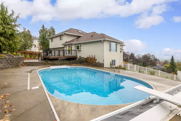 5009 E Glennaire Dr, Spokane, WA 99223