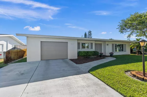 417 Willows AVE, Port Saint Lucie, FL 34952