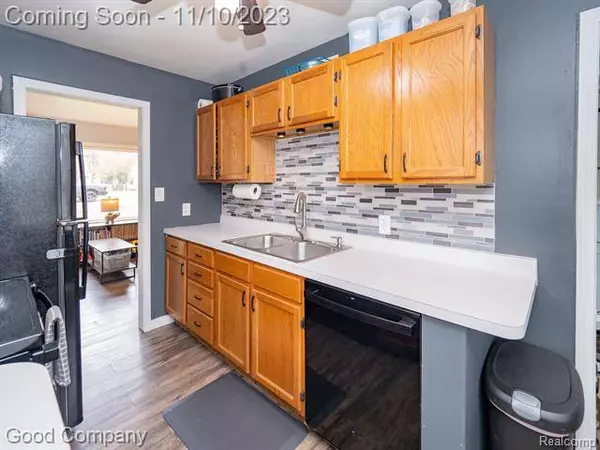 1896 LEWIS Drive, Niles, MI 49120