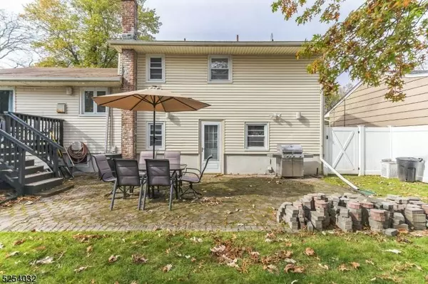 35 Crestmont Rd, West Orange Twp., NJ 07052