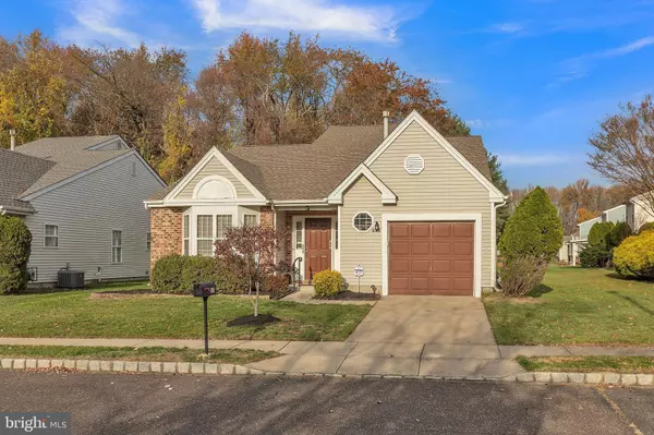 531 HYDRANGEA DR, Mount Laurel, NJ 08054