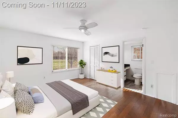 716 E FOX HILLS Drive, Bloomfield Hills, MI 48304