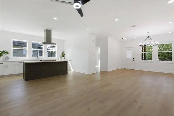 4236 S JOHNSON ST, New Orleans, LA 70125