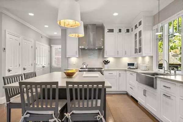 9 Lochstead Ave, Boston, MA 02130