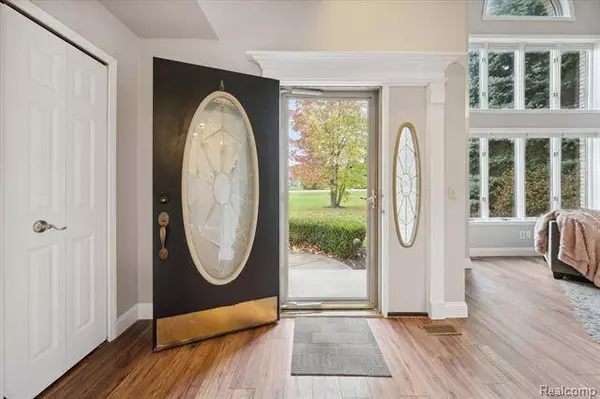 2279 E REID Road, Grand Blanc, MI 48439