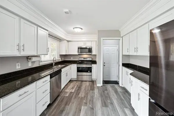 1451 W JUDD Road, Flint, MI 48507