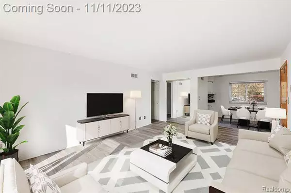 716 E FOX HILLS Drive, Bloomfield Hills, MI 48304