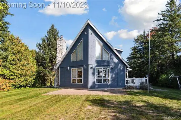 7550 E SIERRA Drive N, Traverse City, MI 49684