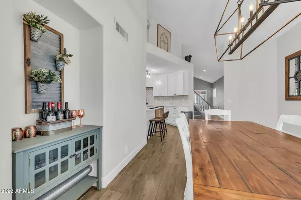 4546 E TANGLEWOOD Drive, Phoenix, AZ 85048