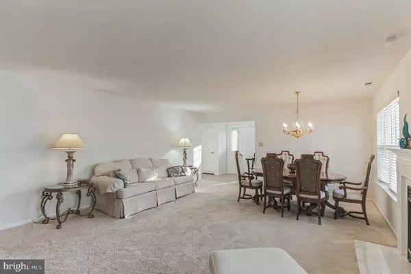 531 HYDRANGEA DR, Mount Laurel, NJ 08054