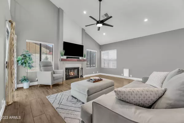 4546 E TANGLEWOOD Drive, Phoenix, AZ 85048