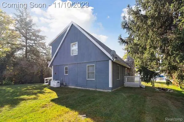 7550 E SIERRA Drive N, Traverse City, MI 49684