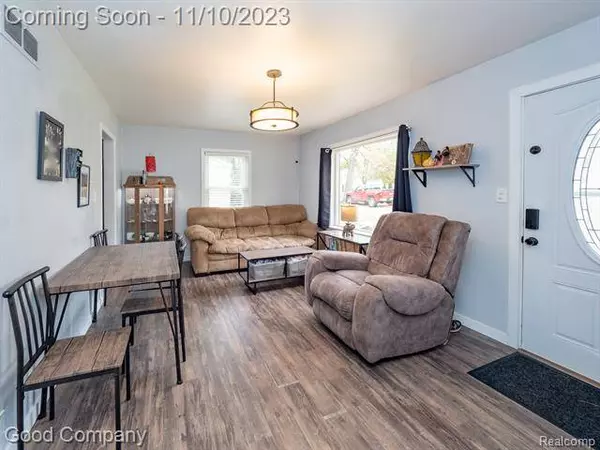 1896 LEWIS Drive, Niles, MI 49120