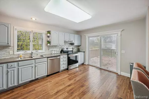 2279 E REID Road, Grand Blanc, MI 48439