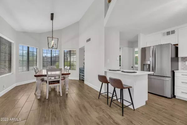 4546 E TANGLEWOOD Drive, Phoenix, AZ 85048