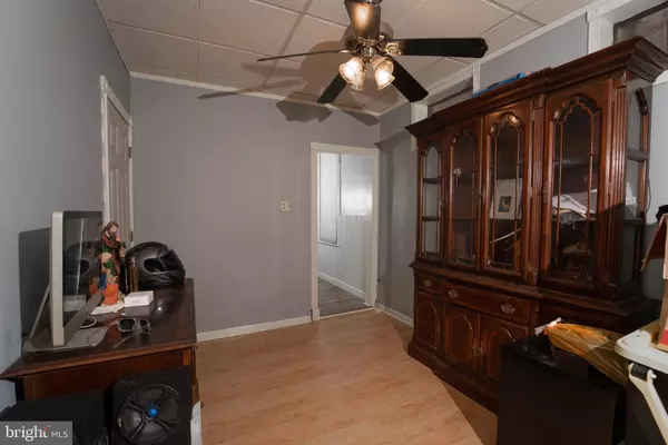 30 N BROADWAY, Gloucester City, NJ 08030