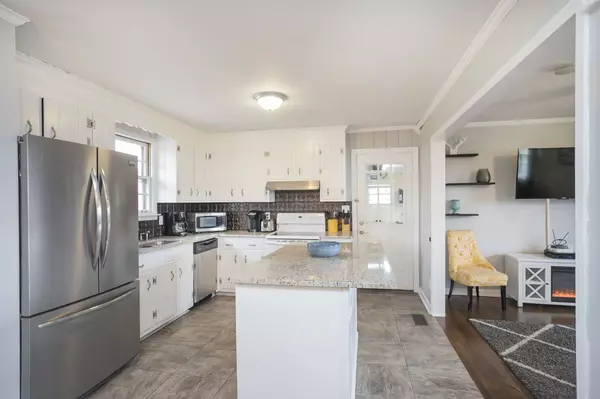 517 E Campbell Rd, Madison, TN 37115