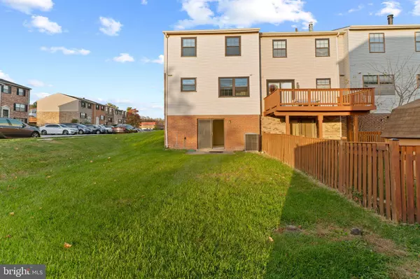 2 HOLLAND HILL CT, Catonsville, MD 21228