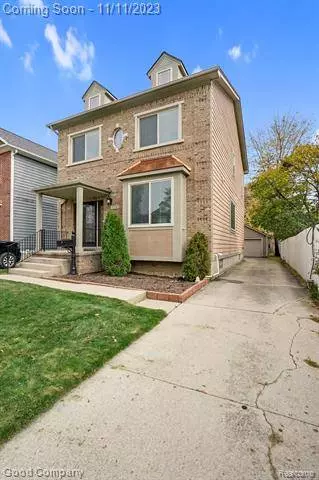 3334 CUMMINGS Avenue, Royal Oak, MI 48073