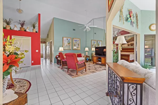 8187 Mooring CIR, Boynton Beach, FL 33472