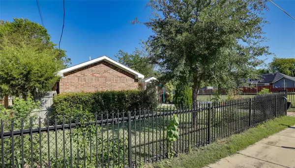 3423 Pueblo Street, Dallas, TX 75212
