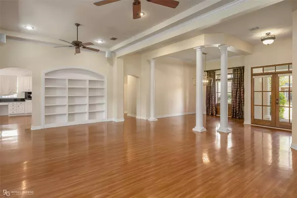 8018 Captain Mary Miller Drive, Shreveport, LA 71115