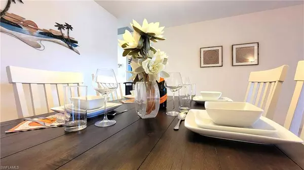 1599 Trafalgar LN #O-201, Naples, FL 34116