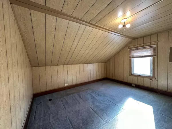 828 5TH ST, Menasha, WI 54952