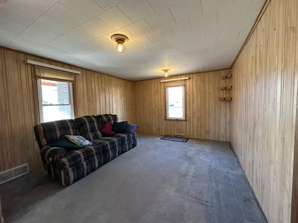 828 5TH ST, Menasha, WI 54952