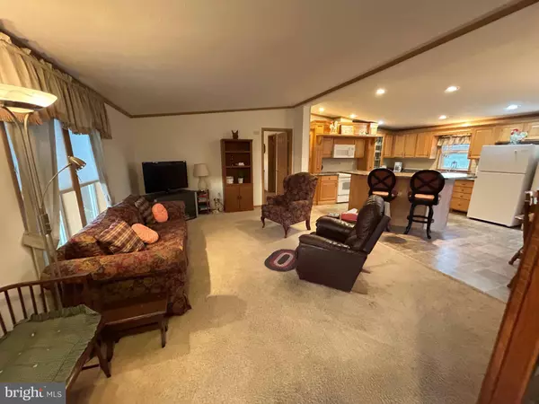 72 BAUER DR, Lebanon, PA 17046