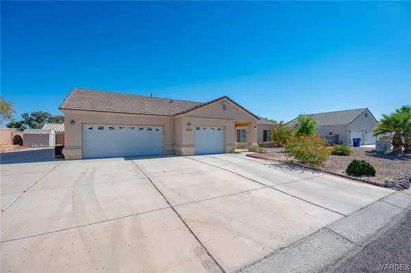 1796 E La Entrada PL, Fort Mohave, AZ 86426