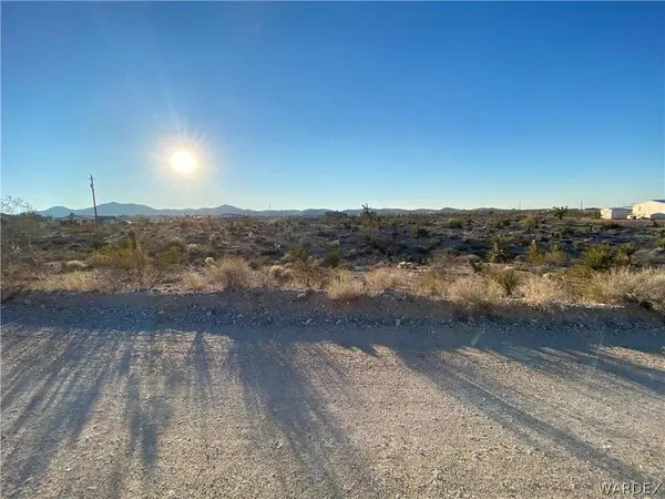 27025 N Driftwood DR, Meadview, AZ 86444