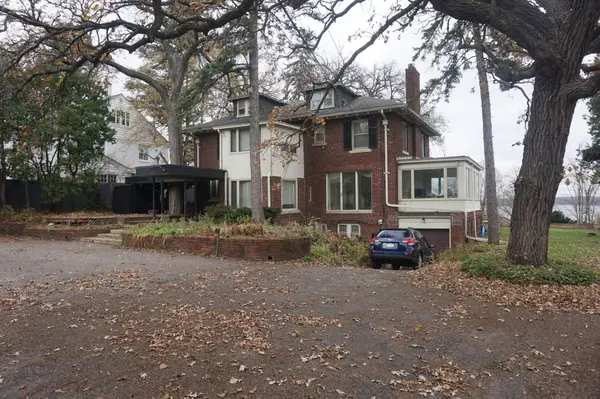 4865 E Lake Harriet Pkwy, Minneapolis, MN 55419