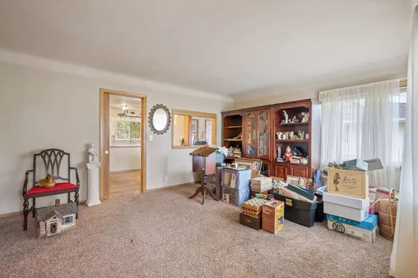 153 Poplar ST E, South Saint Paul, MN 55075